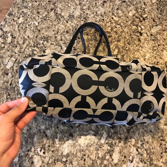 Two coach purses - Picture 6 of 8